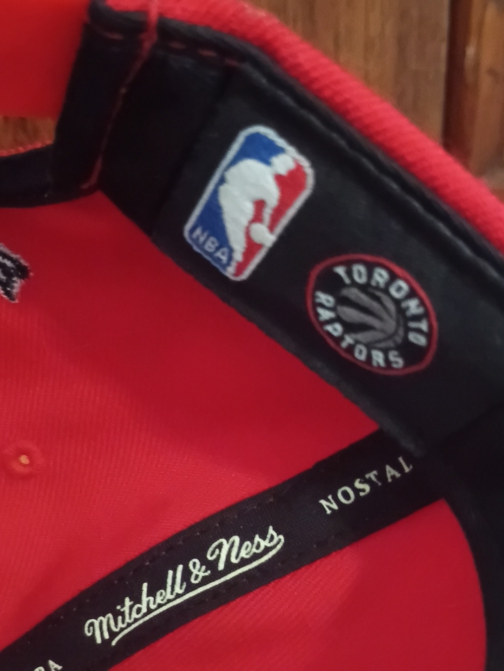 Mitchell & Ness Toronto Raptors hat - Picture 6 of 7